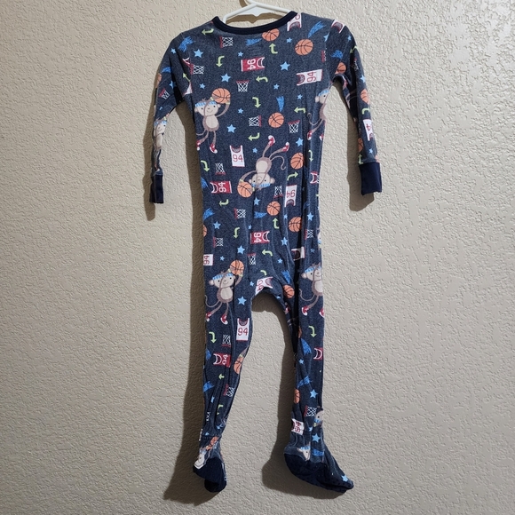 Old Navy monkey basketball zip up footie pajama Size 2T - Picture 7 of 11